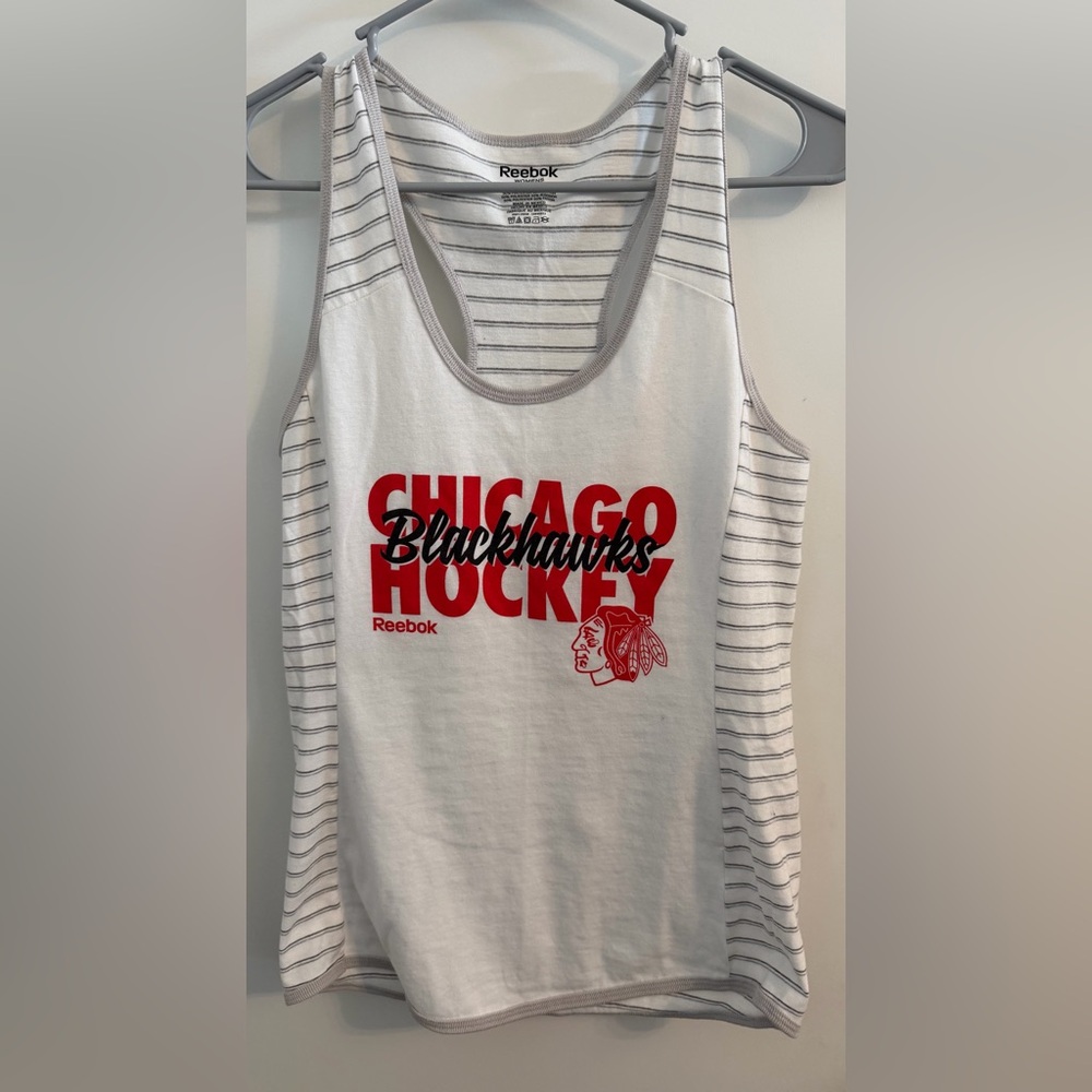 NWOT Reebok Chicago Blackhawks Tank Top - Size Medium
